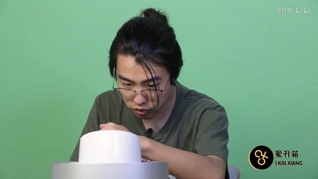 围观黑科技送小姐姐【上了天】，这个无叶风扇做了什么？ смотреть онлайн