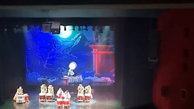 Лисы на празднике Цукими Мацури. Море синего леса. Барабанное шоу. смотреть онлайн