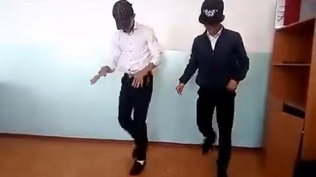 Пацаны круто танцуют шафл смотреть онлайн