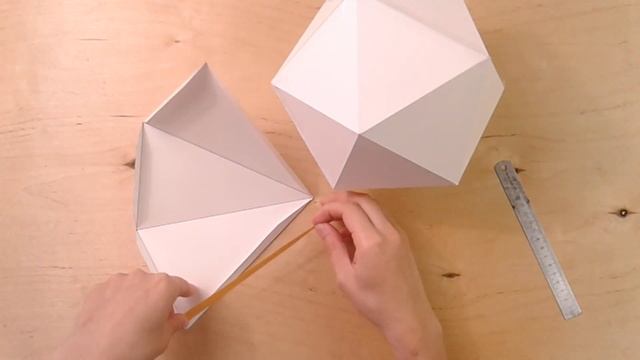 Большой звездчатый додекаэдр многогранник из бумаги, star polyhedron смотреть онлайн