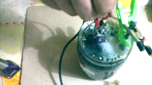 ТРАВЛЕНИЕ РИСУНКА НА НОЖЕ ГЛУБОКИЙ РИСУНОК смотреть онлайн