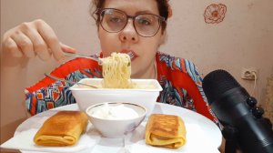 Мукбанг доширак, блинчики с мясом/О жёнах стервах