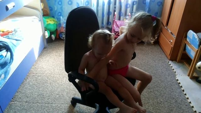 Карусел, карусел, кто успел, то и сел! смотреть онлайн