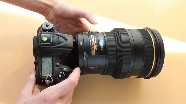 Фотоаппарат Nikon D7100 kit AF-S 200mm f2G II смотреть онлайн