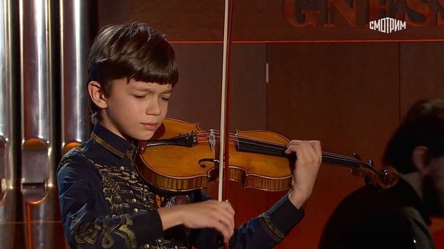 Щелкунчик 2022, струнные, 1тур, Михаил Андреев. Nutcracker competition Misha Andreev,10,1st round смотреть онлайн