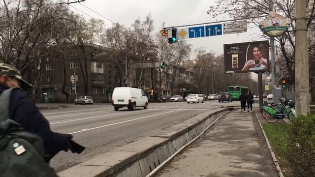 Алматы. Улица Шаляпина. 3 апреля 2020 смотреть онлайн