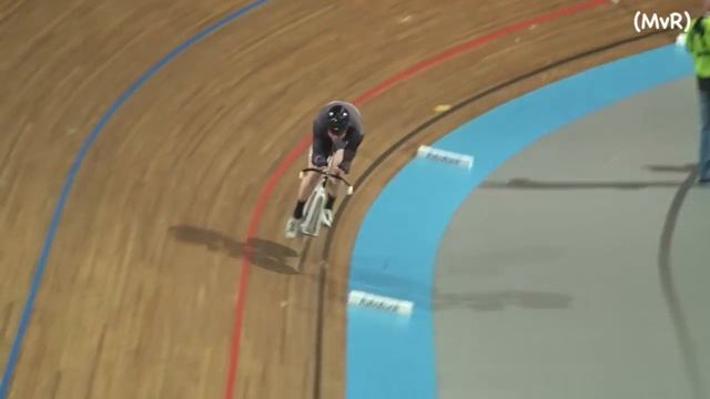 1 kilometer Yondi Schmidt NK Baanwielrennen 29-12-2012 смотреть онлайн