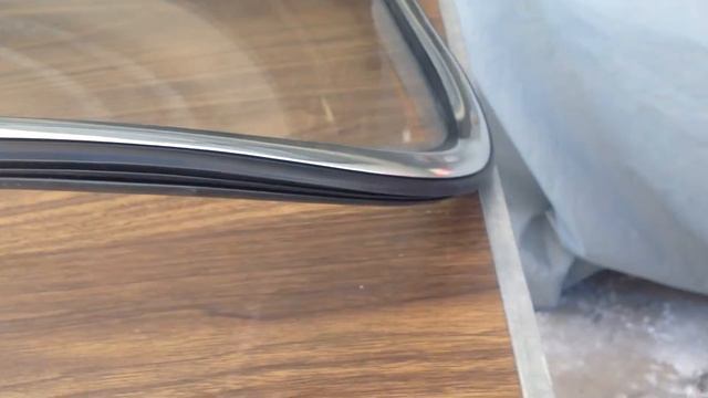 Karmann Ghia window molding install HOW-TO смотреть онлайн