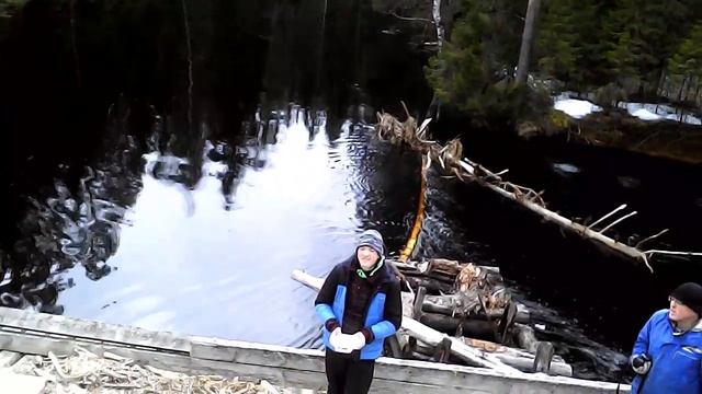 Поход по рекам Рандозерка и Важинка через озёра во льду в снег при -10 , 5 - 10 мая 2017 года смотреть онлайн