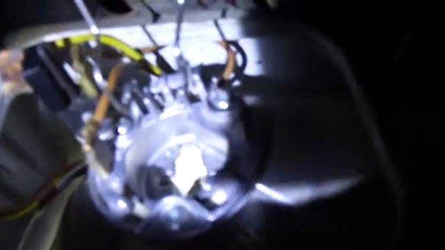 так светят габариты,и ксенон, H-1 не подошли смотреть онлайн