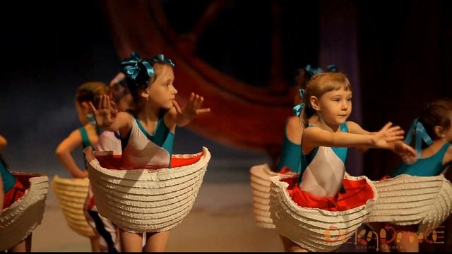 Катерок и лодочки | Детский танец | DekaDance Dance Video 2017 2018 смотреть онлайн