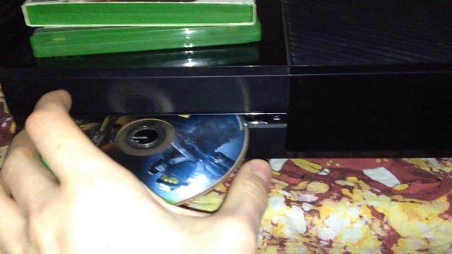 Xbox One, решение проблемы с приводом смотреть онлайн