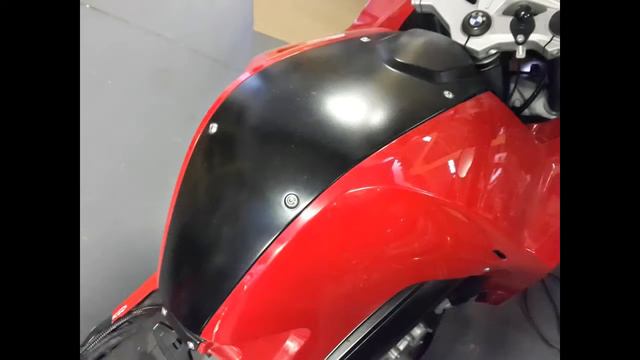 Find Your BMW F800’s DWA Connector & Battery