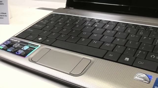 CeBIT 2010 - Gigabyte Q1000C Netbook Hands On und Kurztest смотреть онлайн