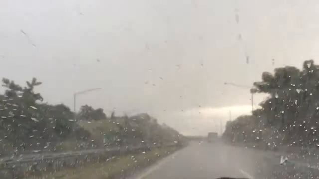CarPro Flyby Forte in rain смотреть онлайн