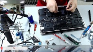 Замена батареи онлайн своими руками MacBook Pro 15 Mid 2015 A1398