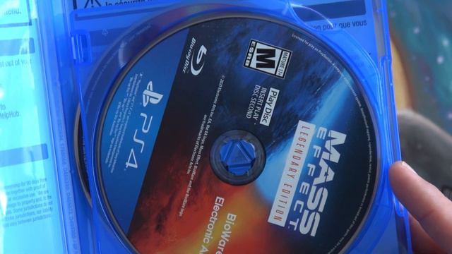 PS4 Mass Effect Legendary Collection UNBOXING! смотреть онлайн