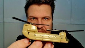 Обзор и распаковка вертолета Matchbox CH-47 Chinook