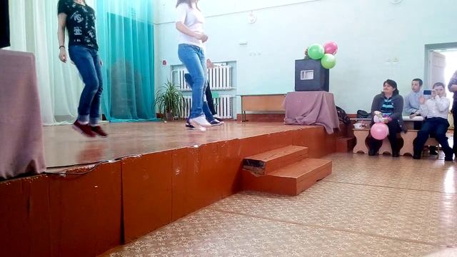 Танец 6 класса на 8 марта смотреть онлайн