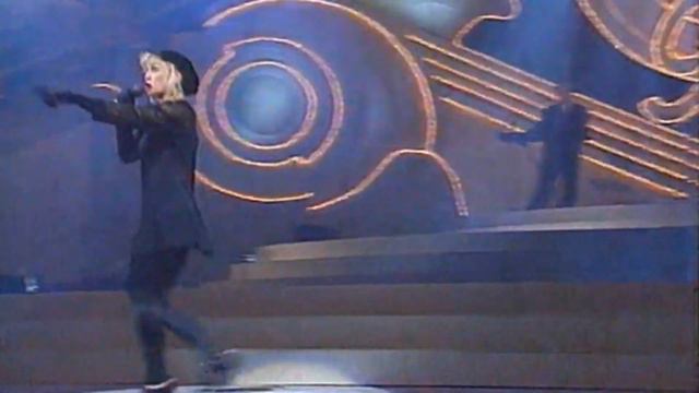 Татьяна Овсиенко - Капитан (Песня года 1993) смотреть онлайн