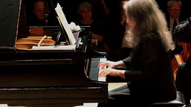 F. Schubert - Sonata D 821 "Arpeggione" - Martha Argerich - Mischa Maisky смотреть онлайн