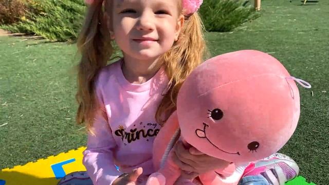 Алфавит. Учим буквы от А до Я. Детская песенка про Алфавит от Тимы и Еси смотреть онлайн