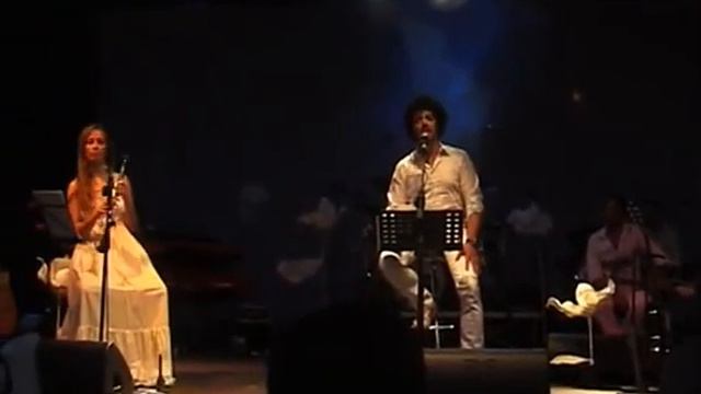 Broadway melody & Cuckcoo Cocoon. Live from Waiting Room Max Gazzè and Angela Kinczly смотреть онлайн