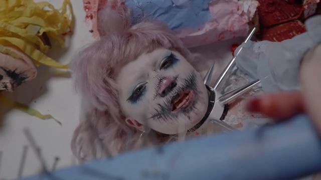 Jazmin Bean - Birthday Bitch ( Official Video ) смотреть онлайн