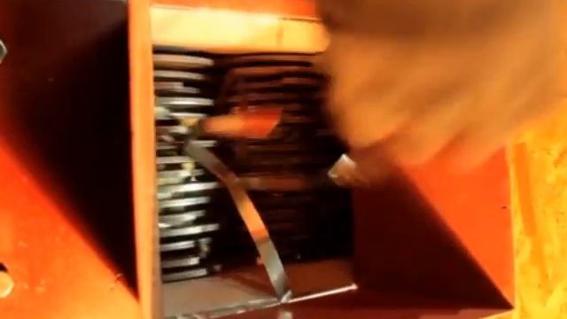 Дробилка шредер для дробления ПЭТ бутылок, алюминиевых банок, резины, угля, компьютерных плат и тд смотреть онлайн