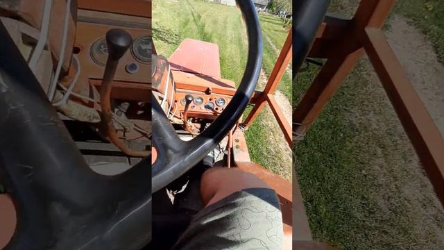 Просто выезд на тракторе Т-25А2 с ТНВД от трактора МТЗ. #трактора смотреть онлайн