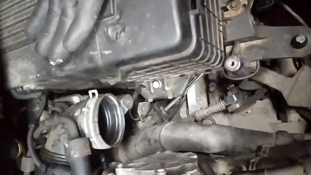 Wymiana termostatu na podstawie GOLF PLUS 1.6 TDI CAYC смотреть онлайн