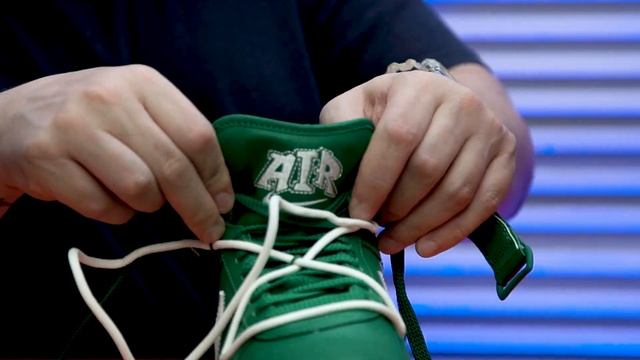 O REENCONTRO DA OFF-WHITE COM O AIR FORCE 1 - UNBOXING+REVIEW NIKE AIR FORCE 1 MID X OFF-WHITE смотреть онлайн