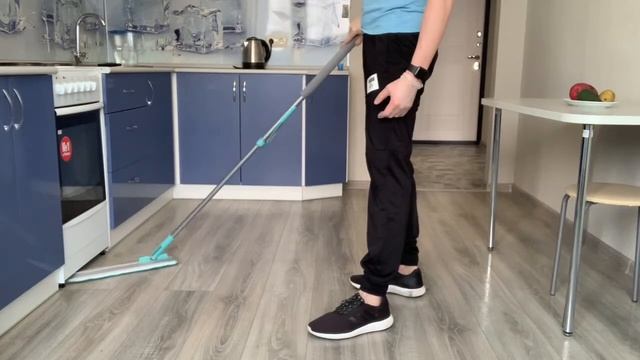 Обзор швабры Housmann Cosmic Home. Часть 2. Мытьё полов смотреть онлайн