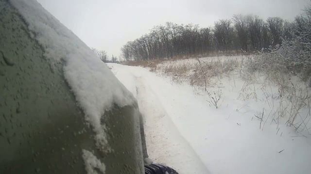 Штурм свежемороженной снежной горки на липучке смотреть онлайн