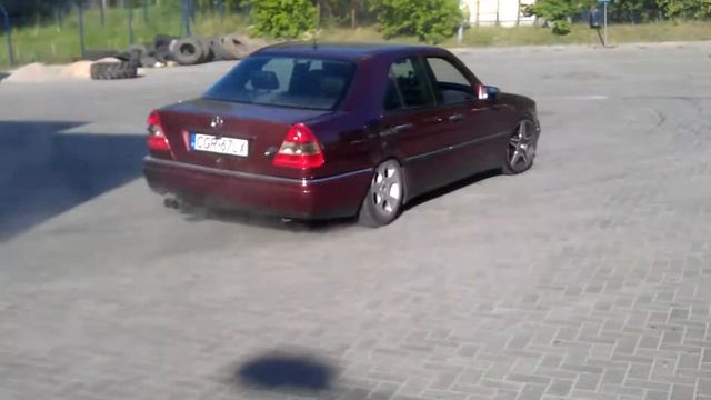 Mercedes W202 C230 Kompressor Drifting