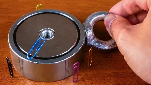 Залипательное видео: неодимовый магнит и скрепки смотреть онлайн