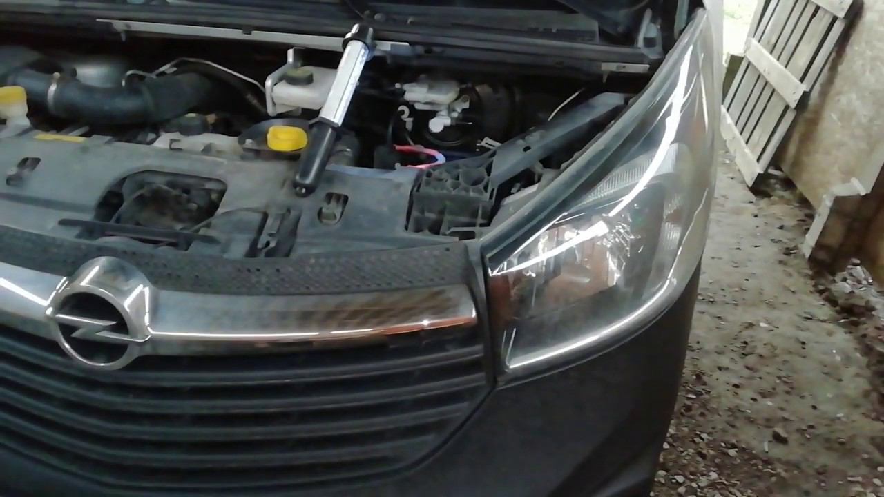 Замена аккумулятора АКБ  Opel Vivaro B, Renault Trafic 1.6 DCi R9M 2014+