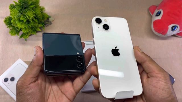 iPhone 13 | Starlight Colour | Quick Unboxing & Comparison смотреть онлайн