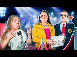 ПРИЕМНАЯ СЕСТРА УКРАЛА КАНАЛА КСЮШИ! Моя ПРИЕМНАЯ сестра ЗЛАЯ!