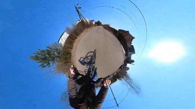 Ого! На велосипеде, выезжаю из Пестовского парка, озеро чёрное... смотреть онлайн