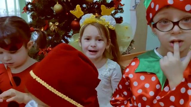 Новогодний утренник смотреть онлайн