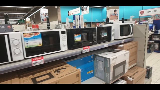 Russia's LARGEST Shopping Mall After 7 Months of Sanctions смотреть онлайн