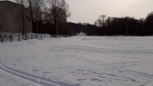 ЛЕША НА ЛЫЖАХ! УЛЕТ!!! ВСЕХ МУЖЧИН ПОЗДРАВЛЯЕМ С 23 ФЕВРАЛЯ!!! смотреть онлайн