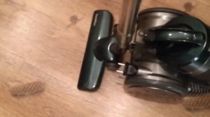 Русская смекалка, как вытащить носок из шланга пылесоса