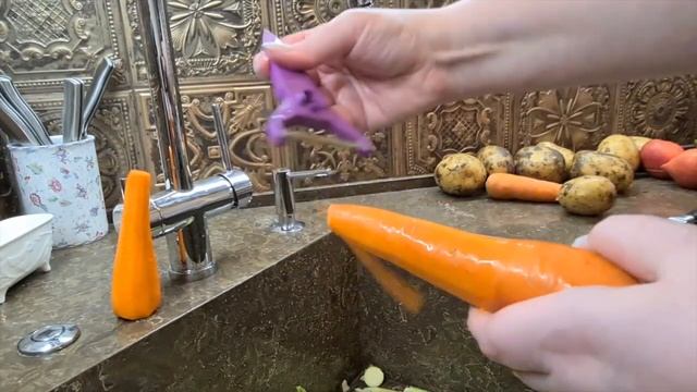 Как быстро почистить морковь 4 способа смотреть онлайн