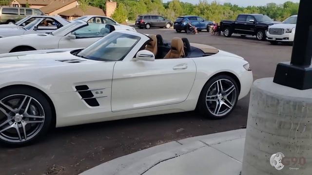 Мерседес AMG E36 124 Купэ приехал на слёт мерсоводов