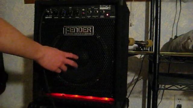Fender Rumble 25 VS. Ibanez SW35 смотреть онлайн