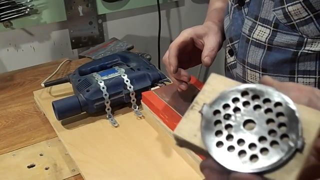 Стационарный Шлифовальный Станок Из Лобзика смотреть онлайн