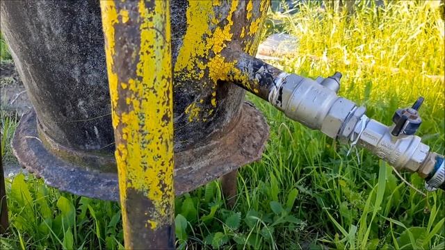 6 соток в середине июня..Поливка огурчиков и помидор теплой водой из емкости на 300 литров смотреть онлайн