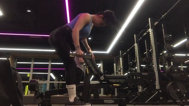 HFT4.Д3.7.разгибание с гантелей в наклоне 6кгх10 (6.08.21) смотреть онлайн